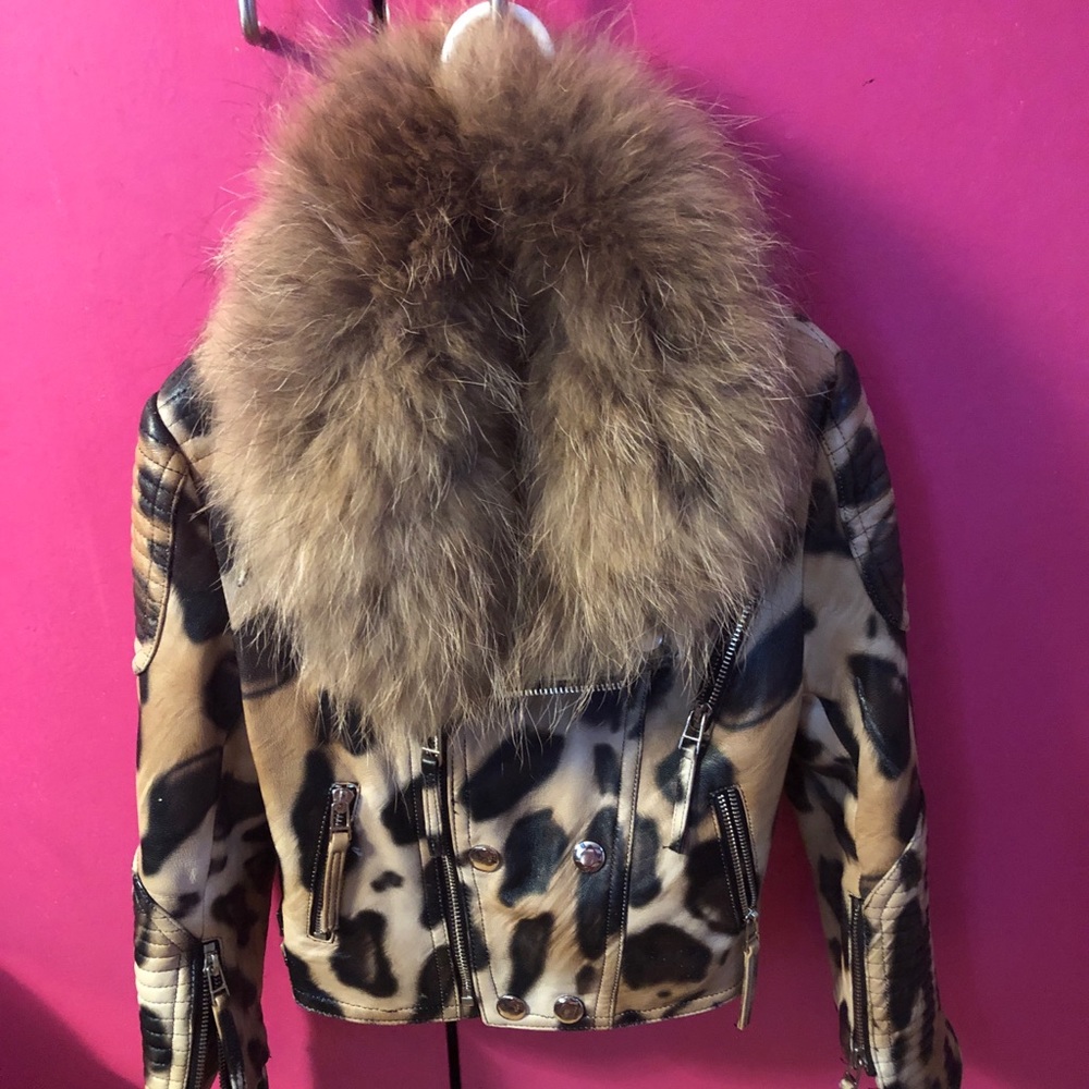 💥Cheetah Print Leather Jacket💥